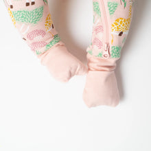 Load image into Gallery viewer, Grow with me zipper romper Giraffe