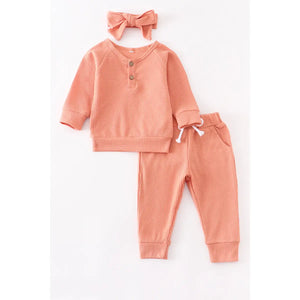 Waffle set with bow